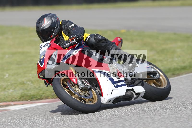 Archiv-2025/07 19.04.2025 Speer Racing ADR/Gruppe gelb/454